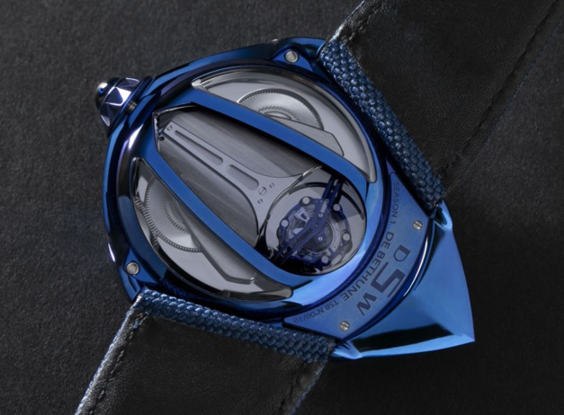 De Bethune DW5 Tourbillon Season 1 : l'heure bleue de l'avant-garde De Bethune DW5 Tourbillon Season 1 : l'heure bleue de l'avant-garde