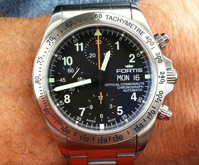 La stratégie Ender : Harrison Ford porte une montre Fortis Cosmonauts Chronograph