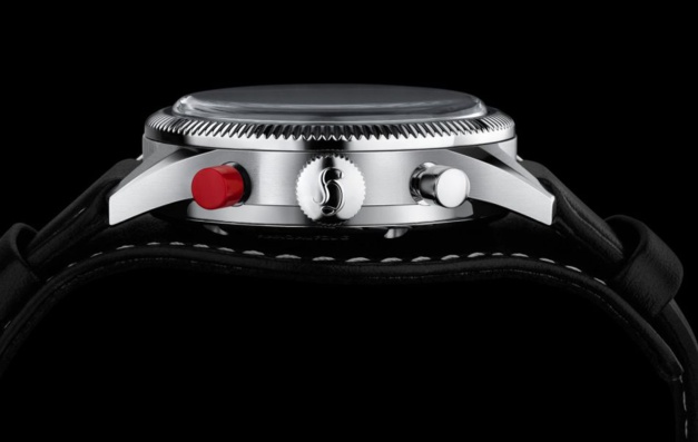 Hanhart 417 ES 39 mm "Red Lion" : un chrono historique qui retrouve sa taille d'origine Hanhart 417 ES 39 mm "Red Lion" : un chrono historique qui retrouve sa taille d'origine