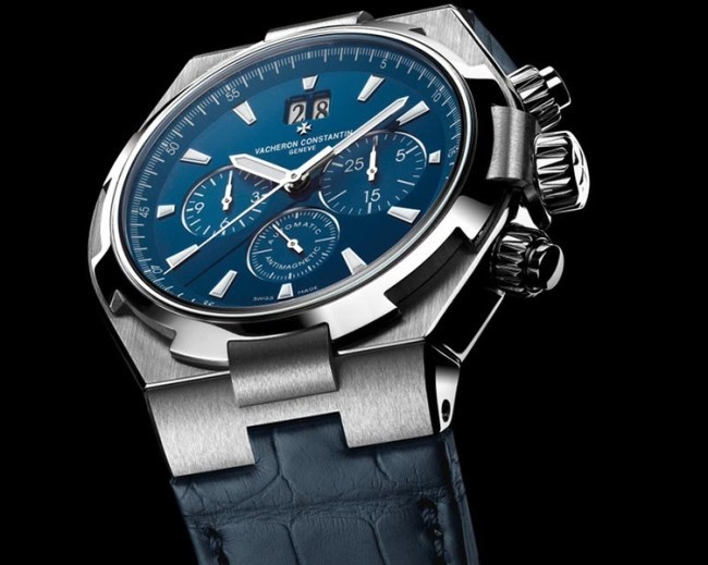 Vacheron Constantin Overseas : le chrono/grand date arrive sur bracelet caoutchouc