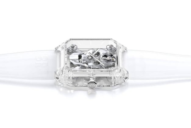 Bell & Ross BR 01 Cyber Skull Sapphire : la mort en toute transparence Bell & Ross BR 01 Cyber Skull Sapphire : la mort en toute transparence