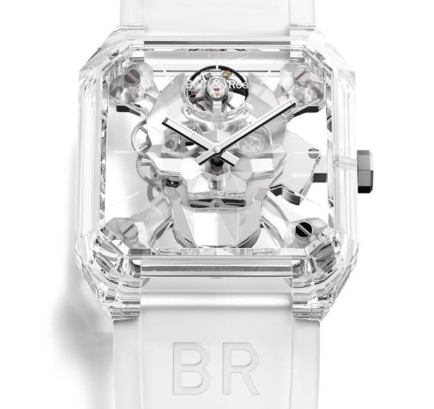 Bell & Ross BR 01 Cyber Skull Sapphire : la mort en toute transparence