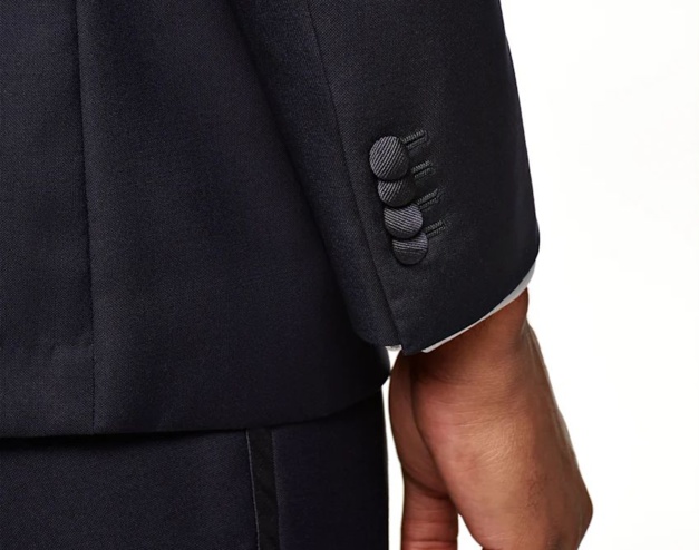 Black-tie : le guide complet de la tenue de soirée Black-tie : le guide complet de la tenue de soirée