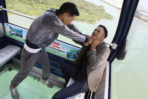 Nightfall : Simon Yam porte une Omega Ploprof