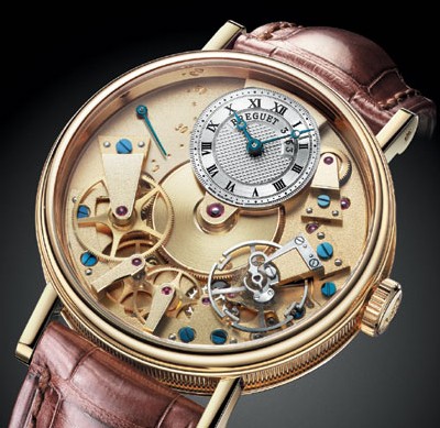 Tradition 7037 de Breguet : un mouvement mécanique à remontage automatique, visible de part et d’autre de la platine