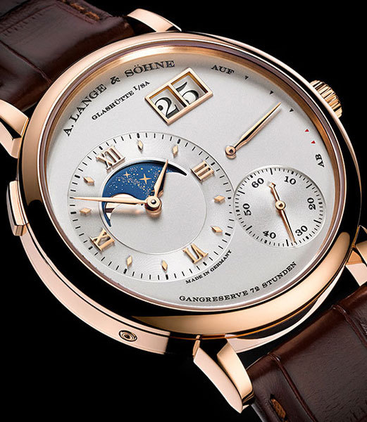 Lange & Söhne : Grande Lange 1 Phases de Lune : le mouvement de la Lune en continu et en plus précis Lange & Söhne : Grande Lange 1 Phases de Lune : le mouvement de la Lune en continu et en plus précis