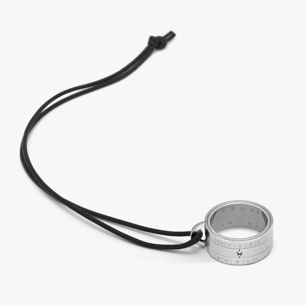 Nomos : le "seign'heure" de l'anneau Nomos : le "seign'heure" de l'anneau