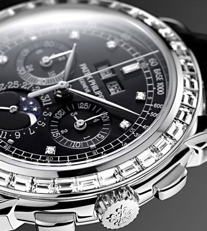 Patek Philippe orne de diamants son Chronographe à roue à colonnes avec quantième perpétuel Patek Philippe orne de diamants son Chronographe à roue à colonnes avec quantième perpétuel