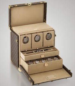 Un coffret à montres Louis Vuitton 2004 Un coffret à montres Louis Vuitton 2004
