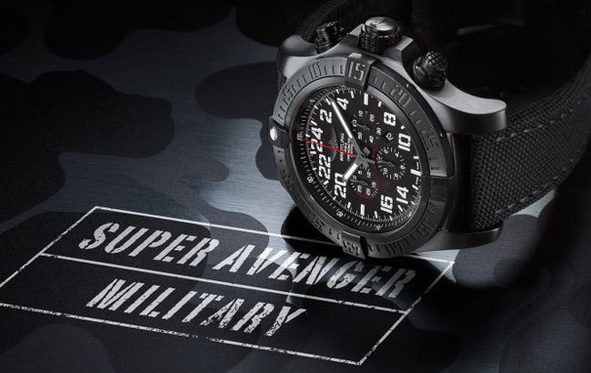 La Breitling Super Avenger Série Limitée Military vue par Jérémy Hubert de la maison Capet à Paris