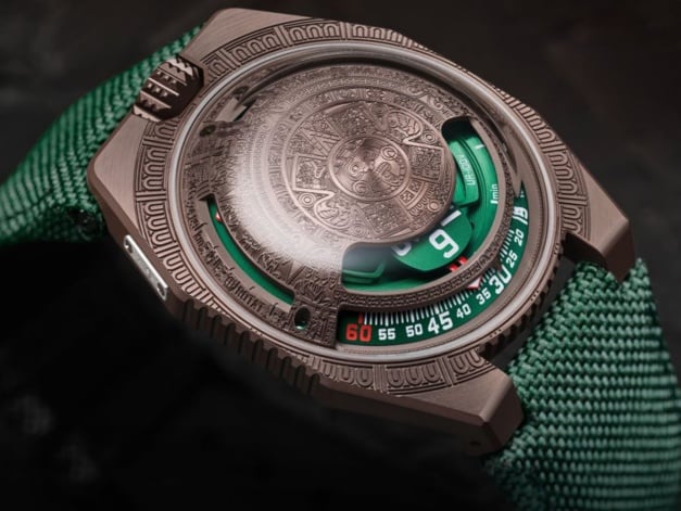 Urwerk UR-100V Time and Culture : de Singapour à Mexico City Urwerk UR-100V Time and Culture : de Singapour à Mexico City