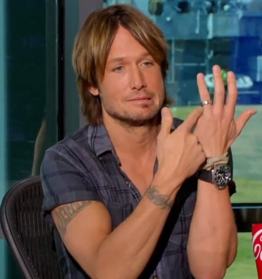 Keith Urban et son Omega Ploprof dans American Idol, DR