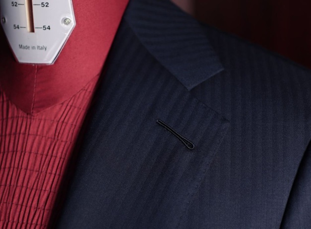 Les costumes en cachemire : un peu de douceur dans un monde de brutes Les costumes en cachemire : un peu de douceur dans un monde de brutes