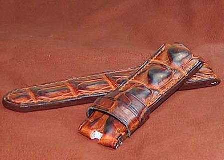 Bracelet sur mesure pour une montre Panerai. Elément réalisé dans la queue de l'animal, et pointe réalisée dans le dos. Bracelet sur mesure pour une montre Panerai. Elément réalisé dans la queue de l'animal, et pointe réalisée dans le dos.