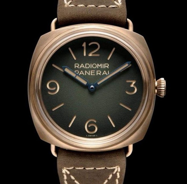 Panerai Radiomir Bronzo PAM 760 : la très discrète Panerai Radiomir Bronzo PAM 760 : la très discrète