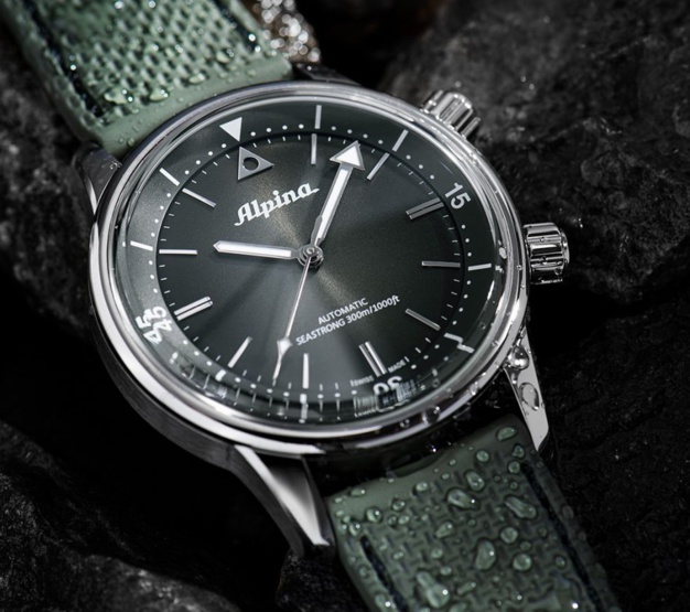 Alpina Seastrong Diver 300 Heritage : cadran vert foncé pour eaux profondes Alpina Seastrong Diver 300 Heritage : cadran vert foncé pour eaux profondes