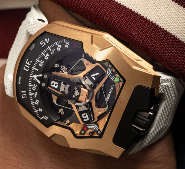 Urwerk UR-220 Red Gold : esprit Miami Vice Urwerk UR-220 Red Gold : esprit Miami Vice