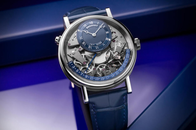 Breguet Tradition Quantième Rétrograde 7597 Monochrome royal Breguet Tradition Quantième Rétrograde 7597 Monochrome royal