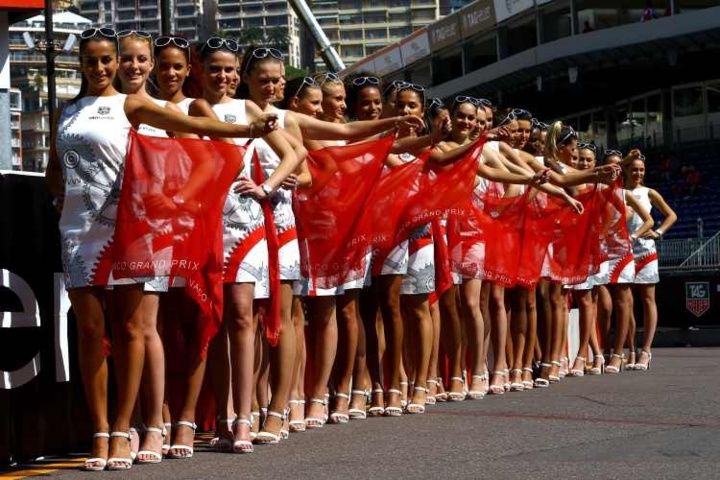 les grid girls de TAG Heuer les grid girls de TAG Heuer