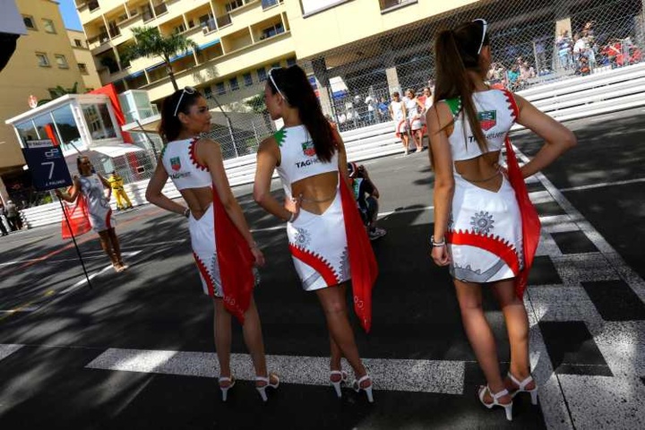 les grid girls de TAG Heuer les grid girls de TAG Heuer