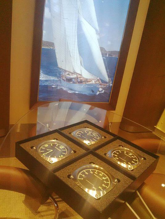 Panerai : le set horloge murale, hygromètre, thermomètre et baromètre arrive à Singapour Panerai : le set horloge murale, hygromètre, thermomètre et baromètre arrive à Singapour