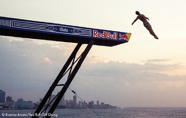 Maurice Lacroix : partenaire des Red Bull Cliff Diving