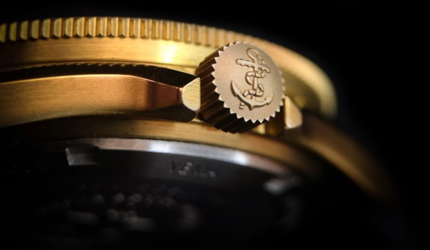 Yema : une très belle Navygraf FOST "bronzo" en hommage aux marins des sous-marins Yema : une très belle Navygraf FOST "bronzo" en hommage aux marins des sous-marins