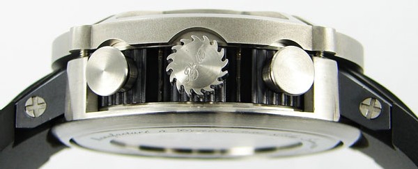 La montre « W » d’IetMT : la montre qui aime les hommes qui aiment l’aventure La montre « W » d’IetMT : la montre qui aime les hommes qui aiment l’aventure