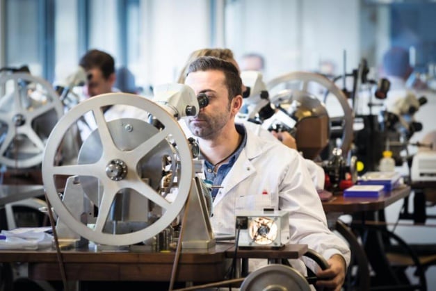 Tout l'art du guillochage selon Breguet Tout l'art du guillochage selon Breguet