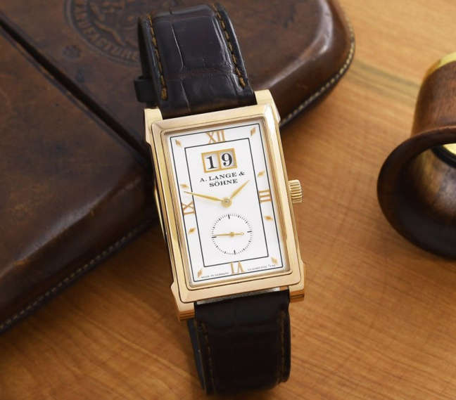Bordeaux : une belle vente aux enchères de montres de luxe le 20 novembre prochain