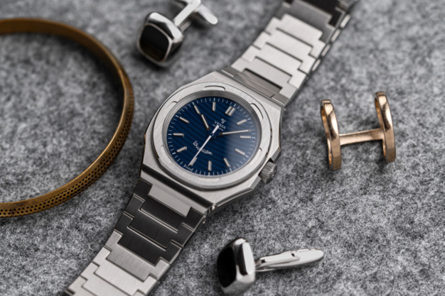 Yema Wristmaster Traveller Micro-rotor Yema Wristmaster Traveller Micro-rotor