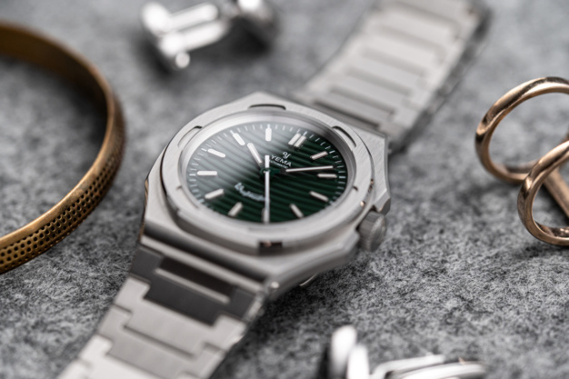 Yema Wristmaster Traveller Micro-rotor Yema Wristmaster Traveller Micro-rotor