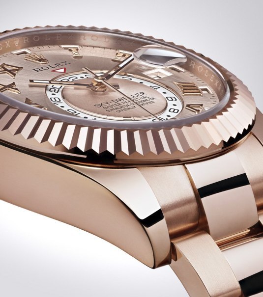 Rolex Sky-Dweller : arrivée du modèle « full » or rose