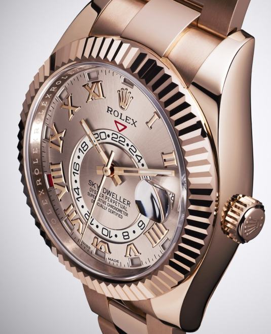 Rolex Sky-Dweller : arrivée du modèle « full » or rose