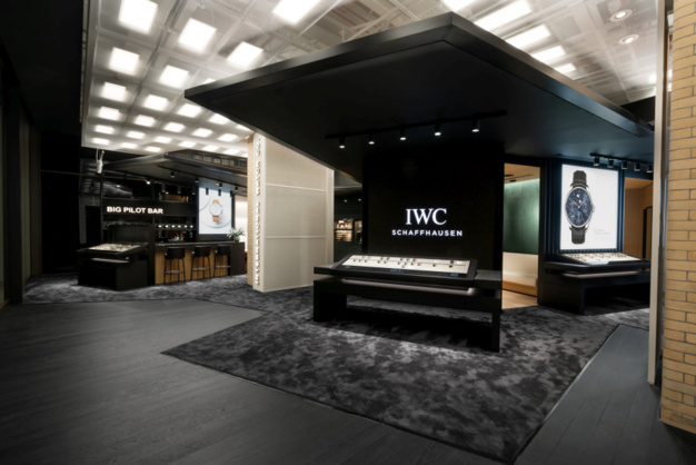 Londres : IWC, ouvre une nouvelle boutique dans la célèbre centrale électrique de Battersea