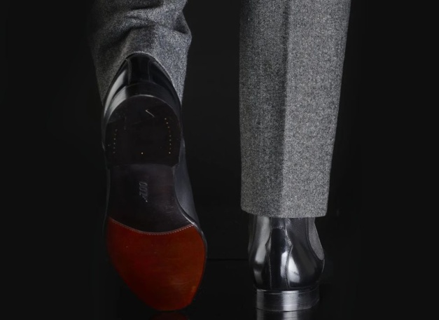 Crockett & Jones créé la boots basse Chelsea Hamilton pour les 60 ans de James Bond Crockett & Jones créé la boots basse Chelsea Hamilton pour les 60 ans de James Bond