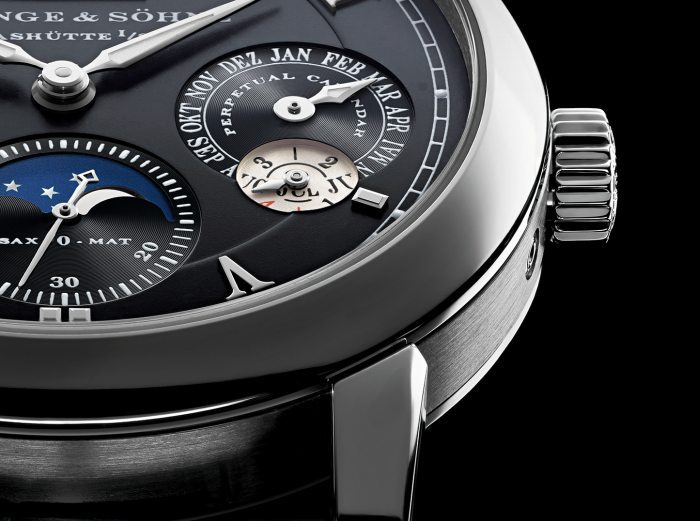 Langematik Perpétuelle or gris et cadran noir : série exclusive pour la boutique de Moscou Langematik Perpétuelle or gris et cadran noir : série exclusive pour la boutique de Moscou
