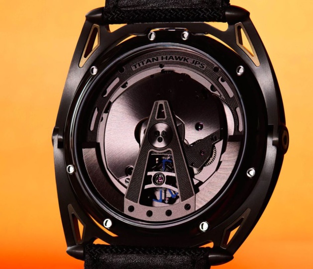 De Bethune DB27 Titan Hawk JPS : hommage aux bolides JPS des années 70 De Bethune DB27 Titan Hawk JPS : hommage aux bolides JPS des années 70