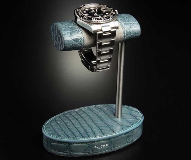 Duret Paris : de très luxueux supports de montre en crocodile Duret Paris : de très luxueux supports de montre en crocodile