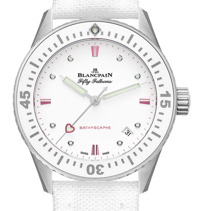 Blancpain : une Fifty Fathoms Bathyscaphe aux couleurs de l'amour