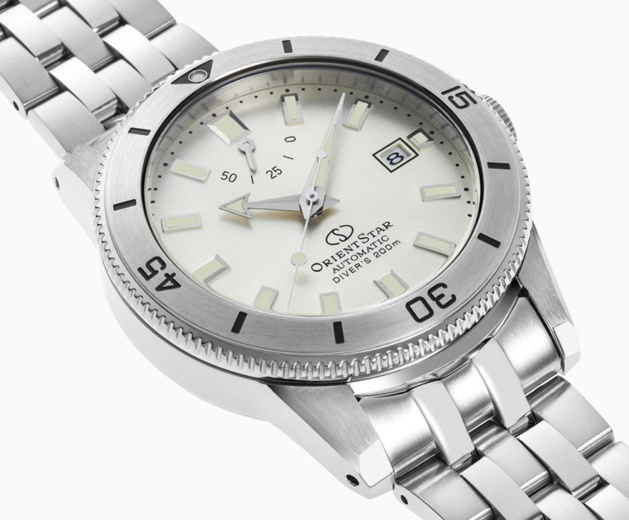 Orient Star Diver 1964 1st Edition : série limitée à 900 exemplaires Orient Star Diver 1964 1st Edition : série limitée à 900 exemplaires