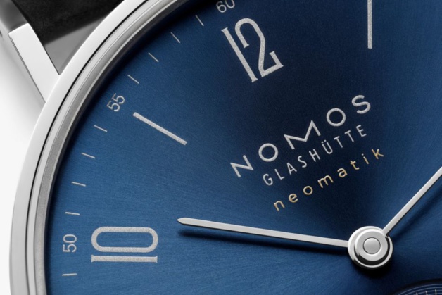 Nomos prend la Tangente de l'or bleu Nomos prend la Tangente de l'or bleu