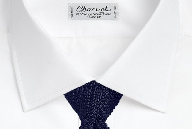 La cravate en tricot : l'art de la nonchalante élégance...