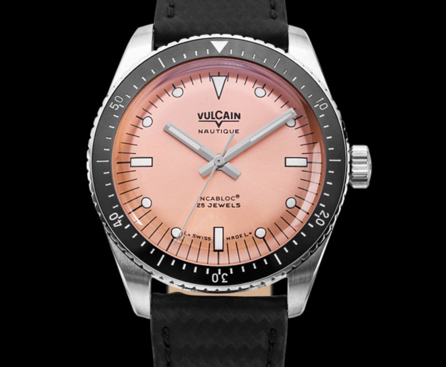 Vulcain Skindiver : un cadran saumon très tendance Vulcain Skindiver : un cadran saumon très tendance