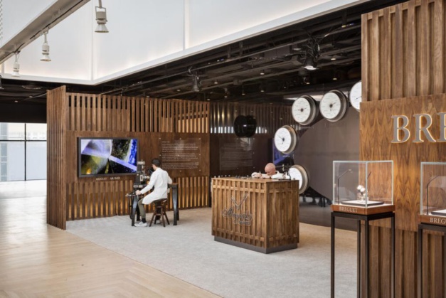 Breguet poursuit sa collaboration avec Frieze