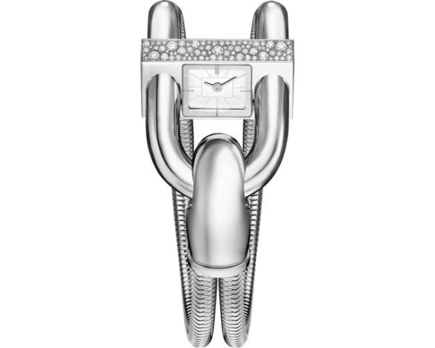 Van Cleef & Arpels : un amour de bijou qui donne l'heure... à la dérobée Van Cleef & Arpels : un amour de bijou qui donne l'heure... à la dérobée