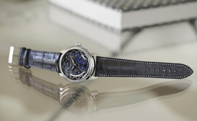 Frédérique Constant Classics Manufacture Worldtimer Navy Blue Frédérique Constant Classics Manufacture Worldtimer Navy Blue