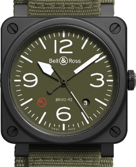 Bell & Ross BR03-92 Military Type : une guerrière à la ville