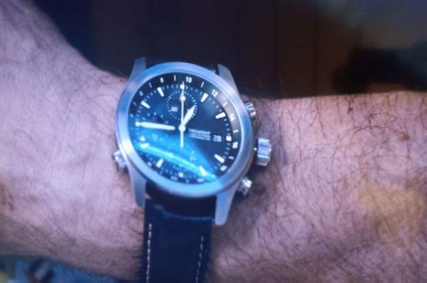 Hijack : Ben Miles porte un chronographe Bremont ALT1-ZT GMT Hijack : Ben Miles porte un chronographe Bremont ALT1-ZT GMT
