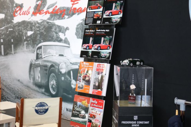 Frédérique Constant à Rétromobile avec son modèle Healey GMT 24h Frédérique Constant à Rétromobile avec son modèle Healey GMT 24h